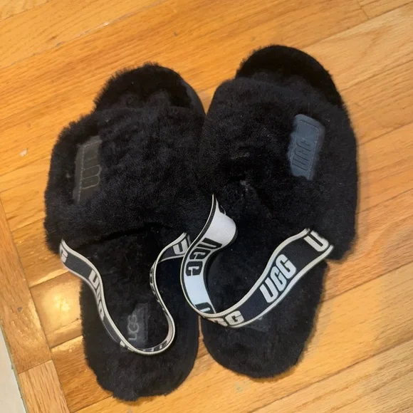 UGG Disco Slide Slippers - Picture 2 of 3